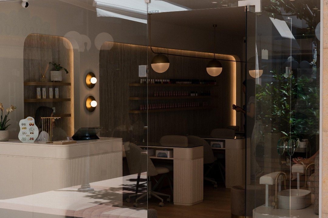 Nude Vrilissia, Βριλήσσια, Αττική