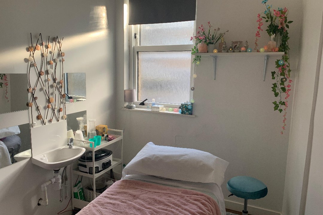 Angelic Sounds Holistic & Vocal, Netherlee, East Renfrewshire