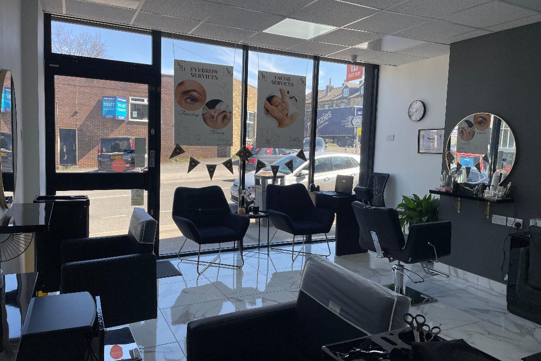 Eli Hair & Make Up @Y&R salon, Stanningley, Leeds