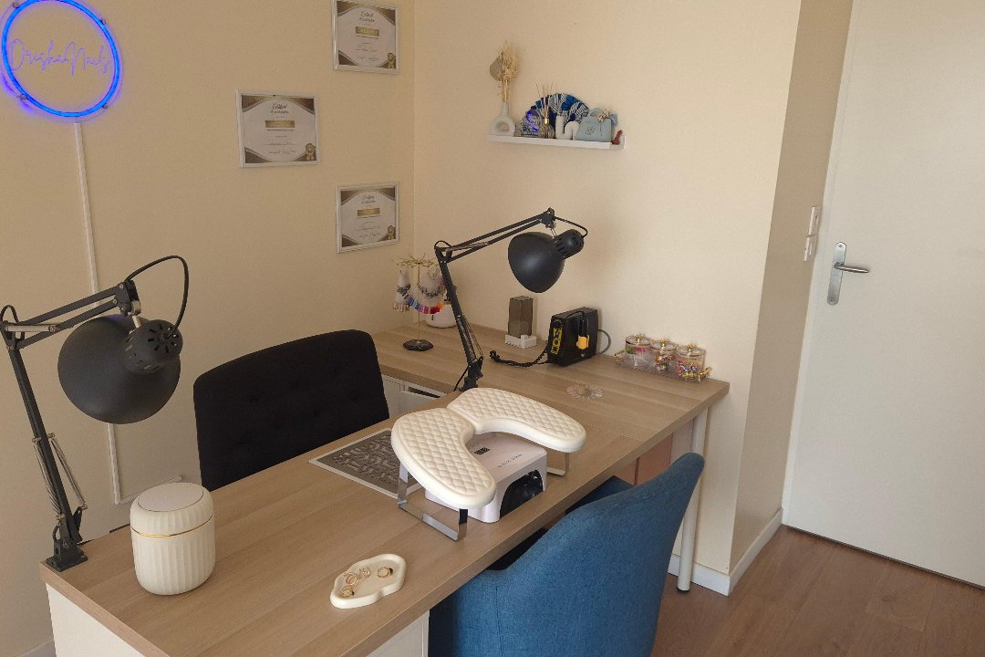 Orishanails, Courcouronnes, Essonne