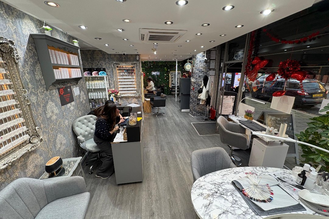 Swish Hair & Beauty, Northfield, London