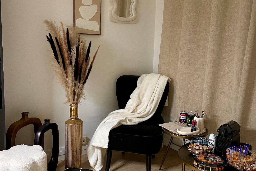 Estee's Beautique, Harmonie, Antwerp