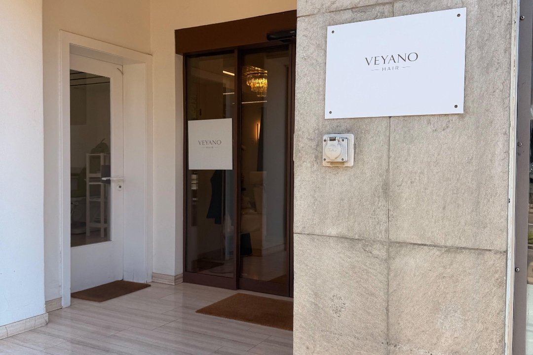 Veyano Hair, Küsnacht