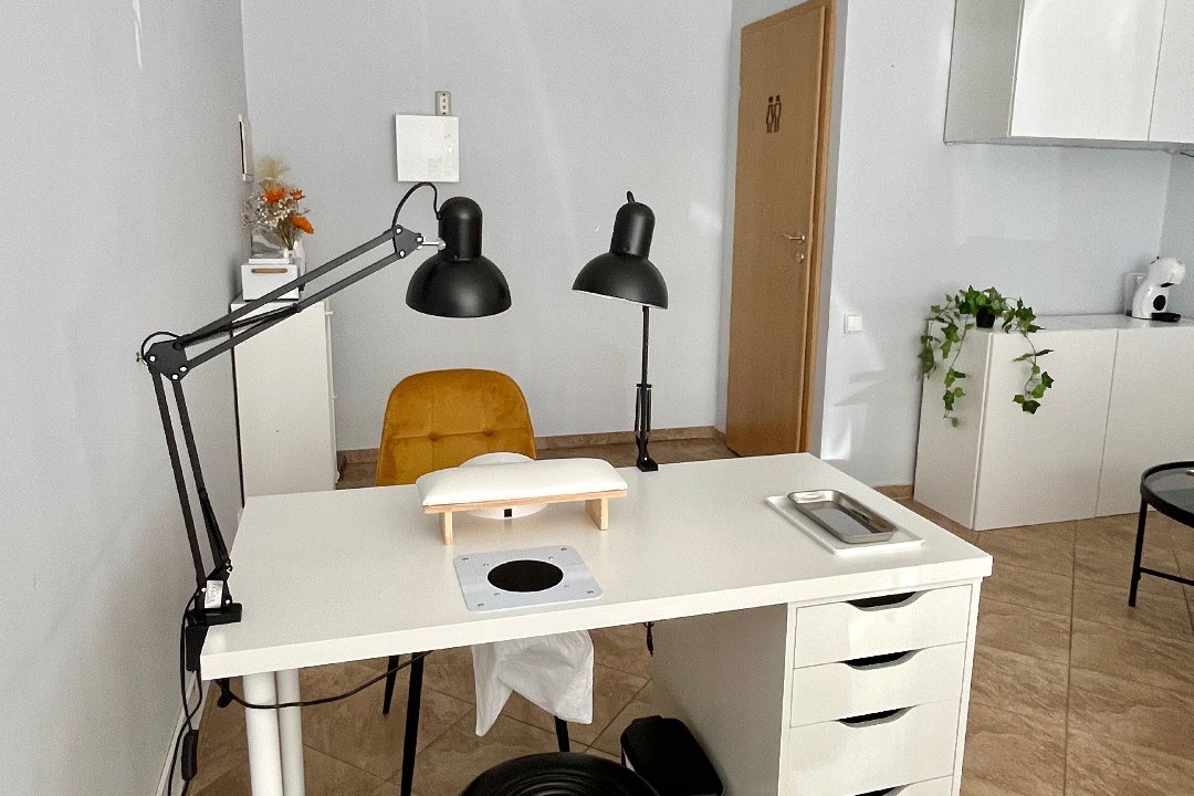 Ademnails, Perkunkiemis, Vilnius