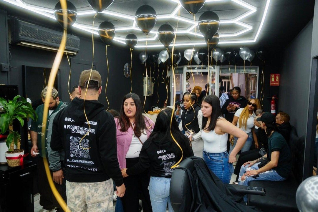 J Jowel Barber Studio, La Florida, Provincia de Barcelona