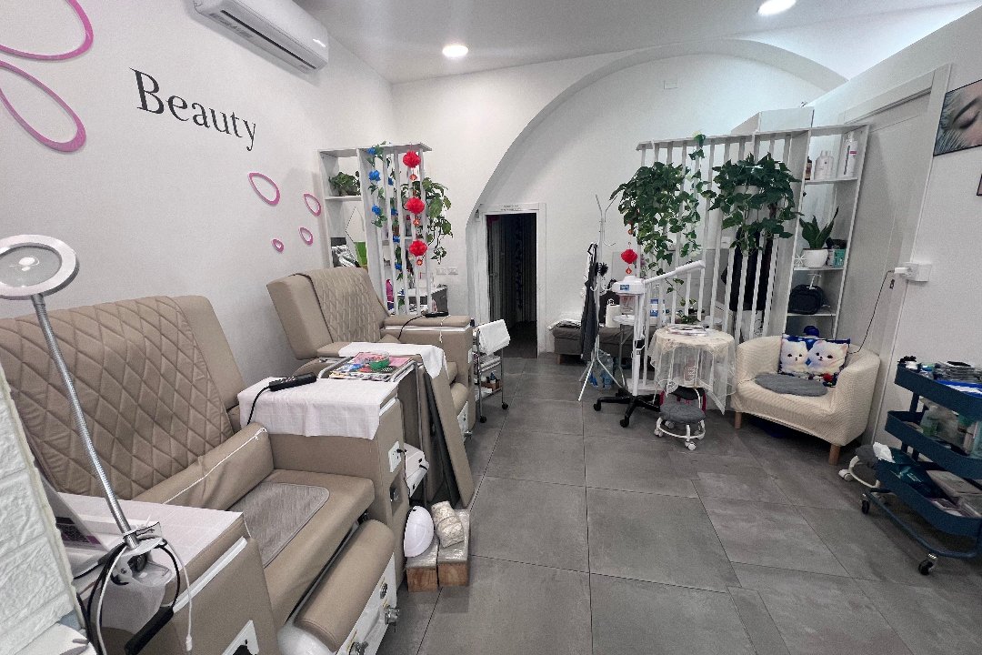 Anna’s Beauty Room - Centro Estetico, Cavour, Roma