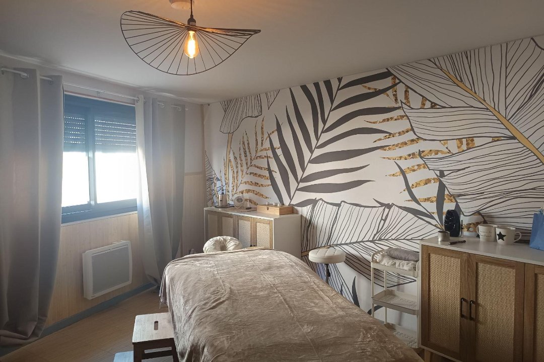 Soleil Bleu Massage, Lacaune, Midi-pyrenées