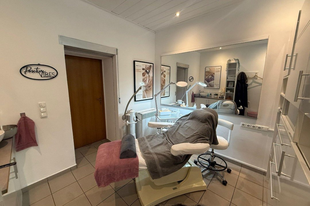 Alexandra @DK Beauty Massage, Leuchtenbergring, München