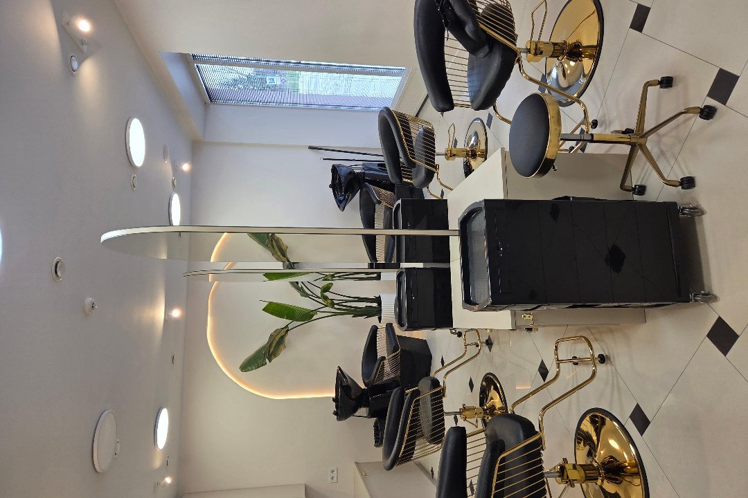 Plaukų kirpėja Alda, Senamiestis, Klaipeda