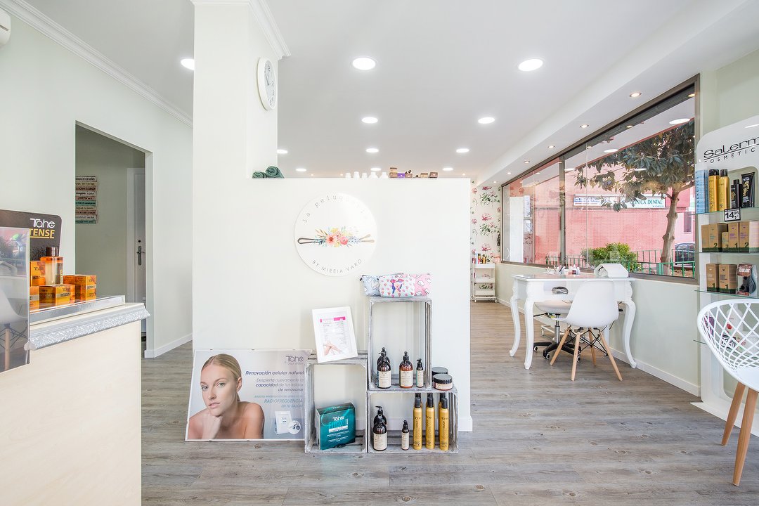 La Peluquería by Mireia Varo, Can Palmer - Can Batllori, Provincia de Barcelona