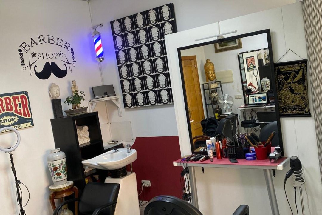 Marvin Peluquería Unisex, Valdeacederas, Madrid