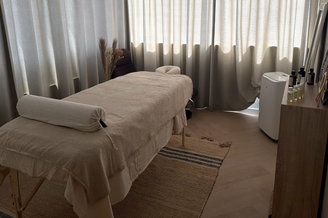 Bohdana Massage, Laarderweg, Noord-Holland