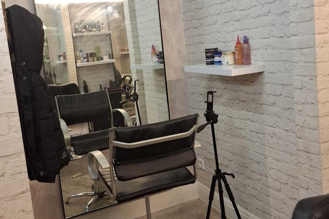 Afro & beautysalon, Lommel - Centrum, Limburg