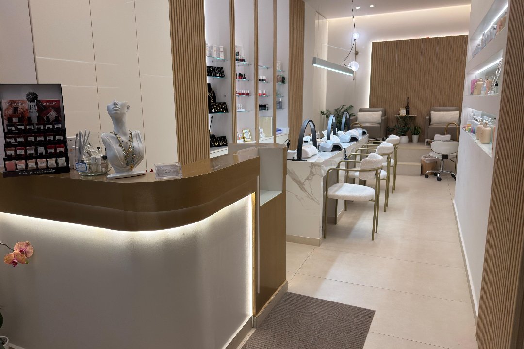 Nailuxe, Κηφισιά, Αττική