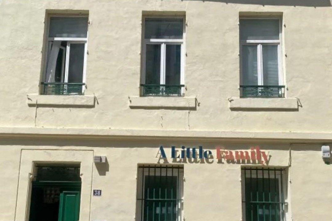 Massages life flow, Palais de Justice, Marseille