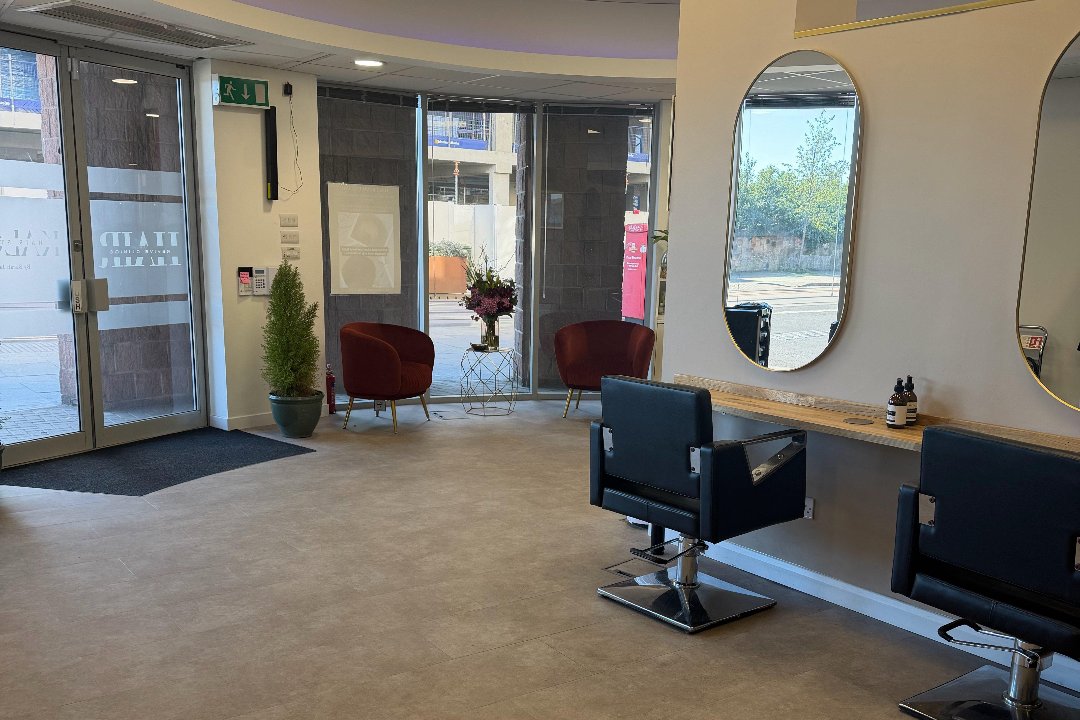 HairByCarlyManson, Newkirkgate Shopping Centre, Edinburgh