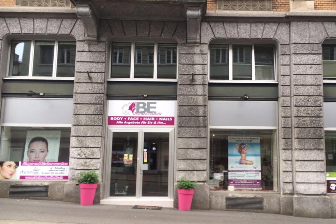 Kosmetikerin Valeriia, Haldenegg, Zürich