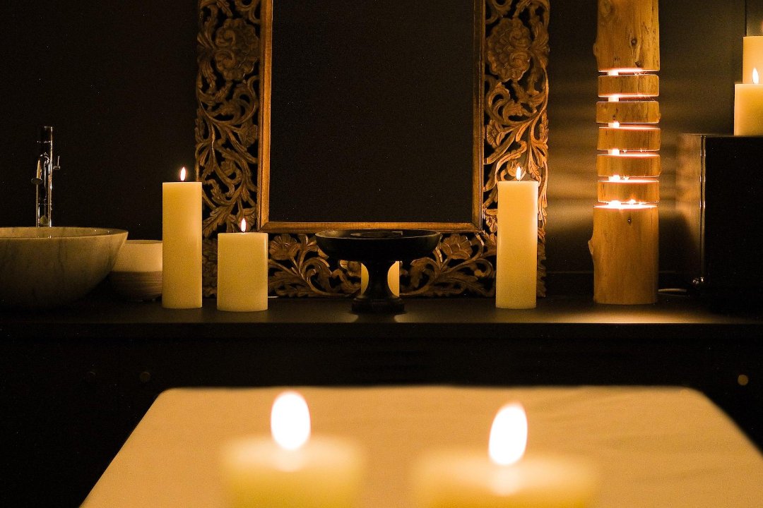 Crescens • Massage Studio, Berckmans - Munthof, Sint-Gillis