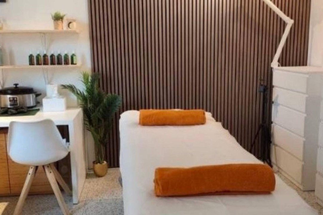 MASSAGE . ANTWERPEN. INNA (Text message  only), Falconplein, Anvers