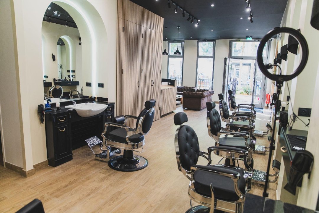 The Platinum Barber VLG, Villeneuve-la-Garenne, Hauts-de-Seine