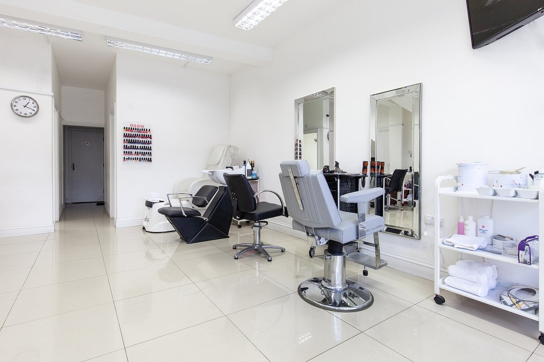 Hounslow Salon (Female Only), Hounslow, London