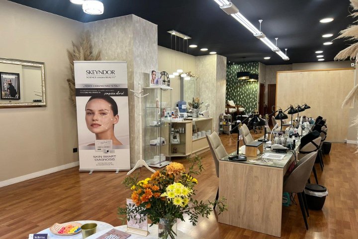 Stiletto - Coiffure Valladolid - Photo de galerie - OneBooking