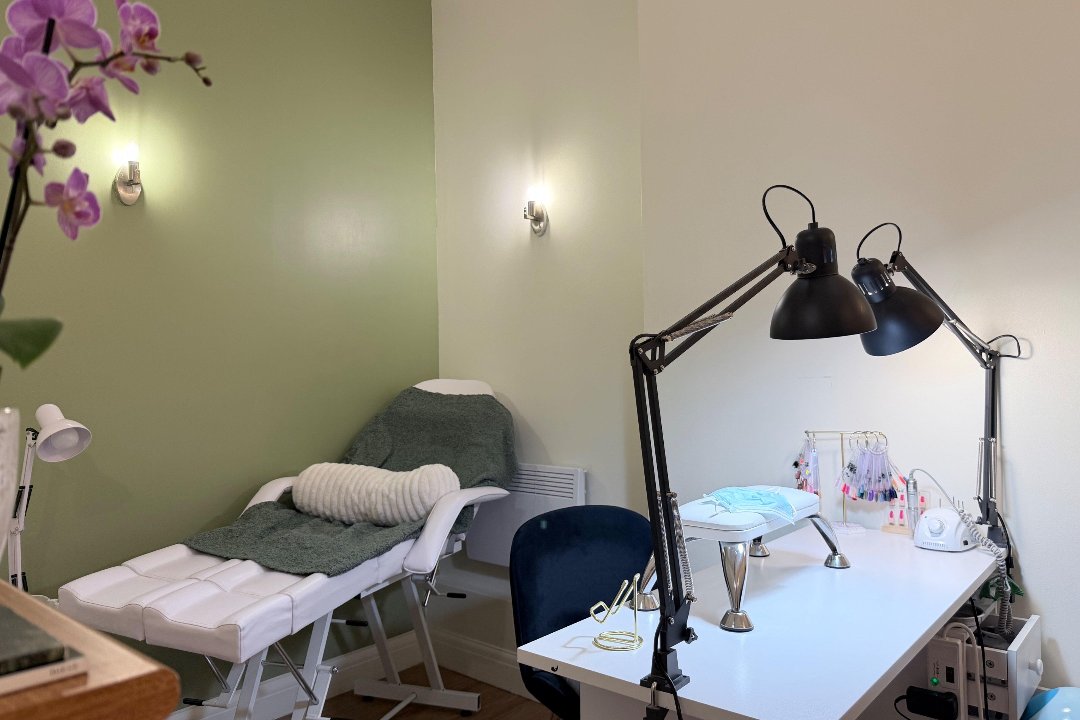 Nail Room - Bromley, The Glades, London