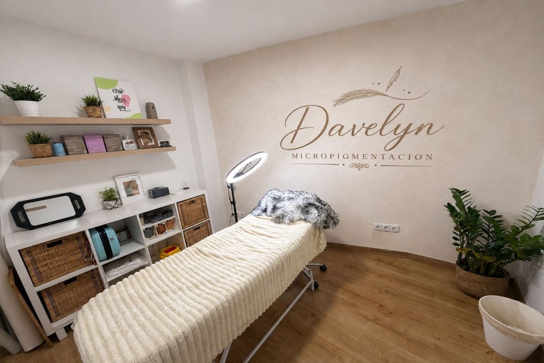 Davelyn Micropigmentación, Centre L'Hospitalet de Llobregat, Provincia de Barcelona