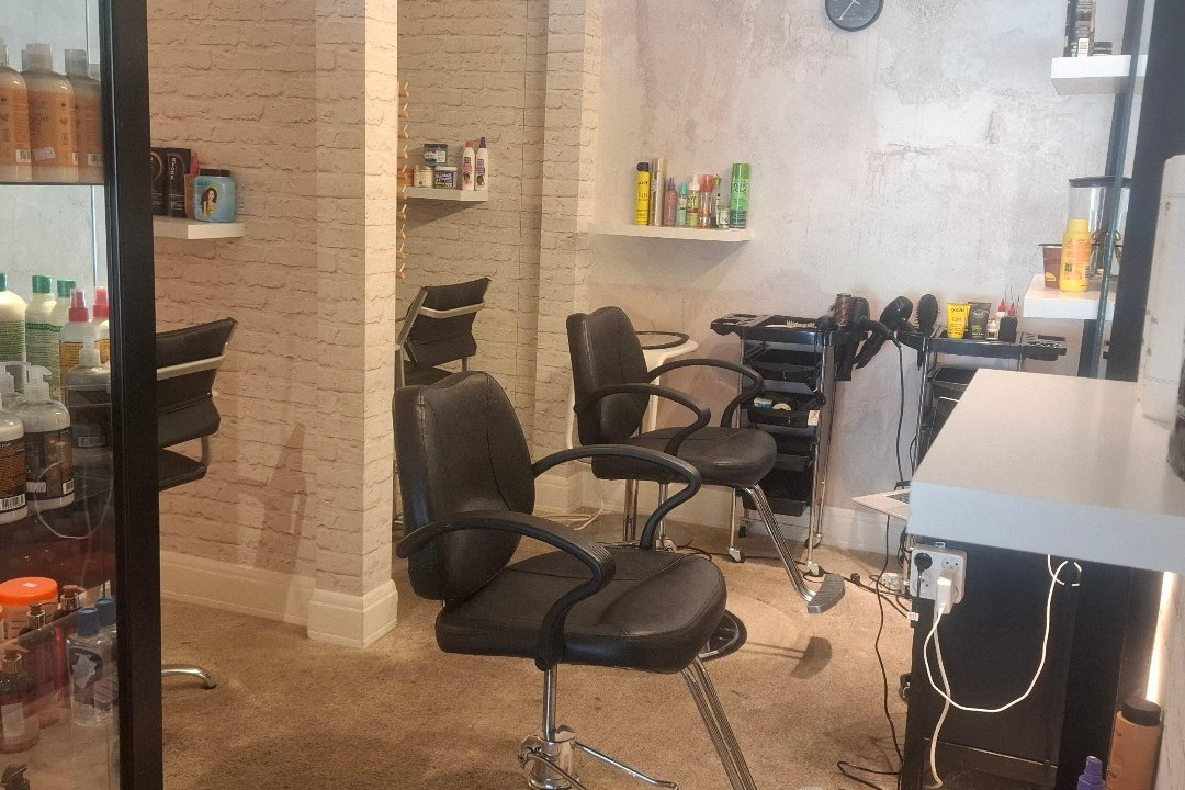 Afro & beautysalon, Lommel - Centrum, Limburg