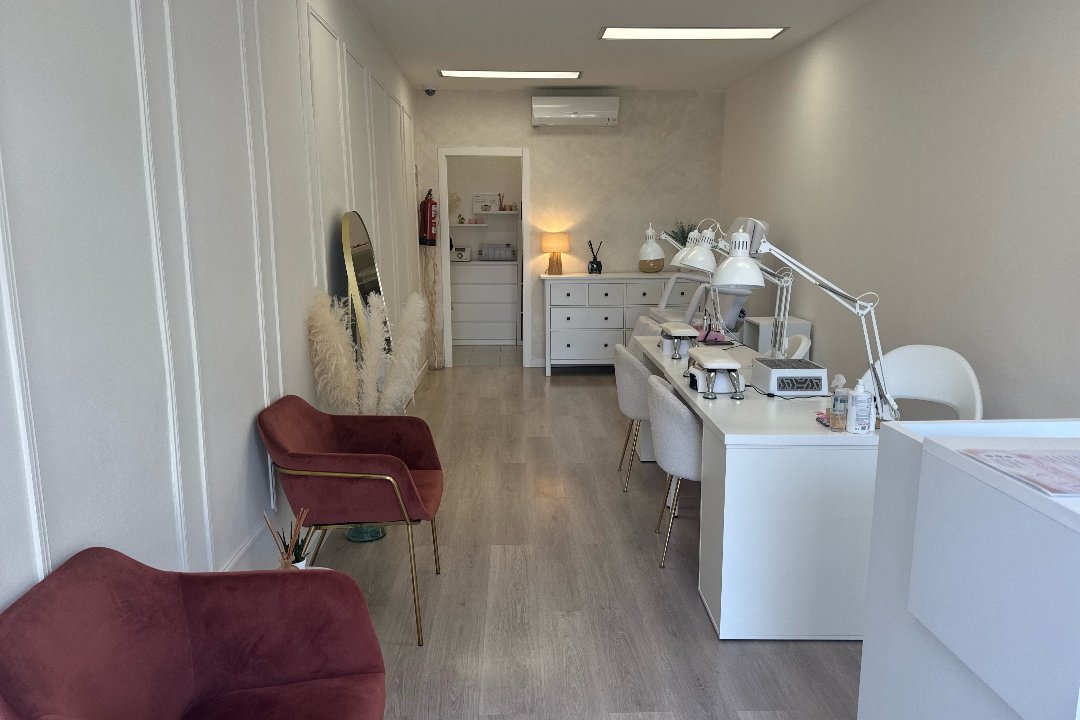 Caramel Nails Studio, Sector Creu Alta, Sabadell