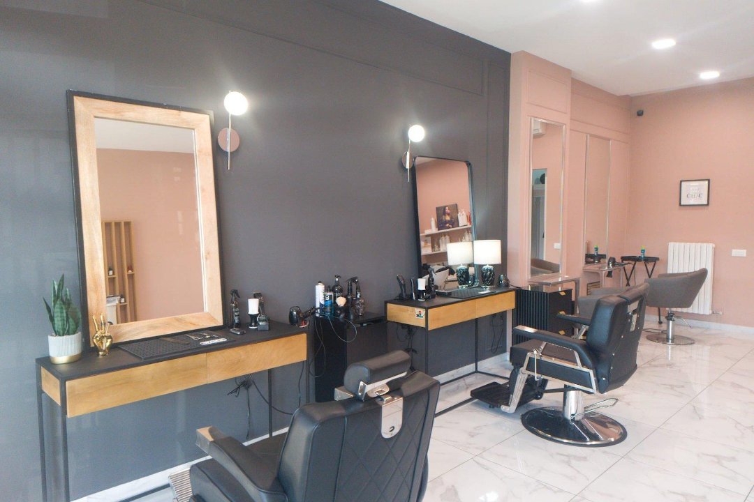L'Atelier Parrucchieri, Bettola-Zeloforomagno, Segrate