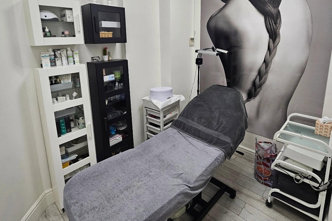 Beauty Touch By Roberta, Barking Park, London