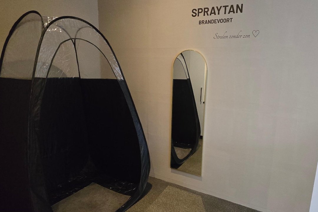 Spraytan Brandevoort, Helmond, Noord-Brabant