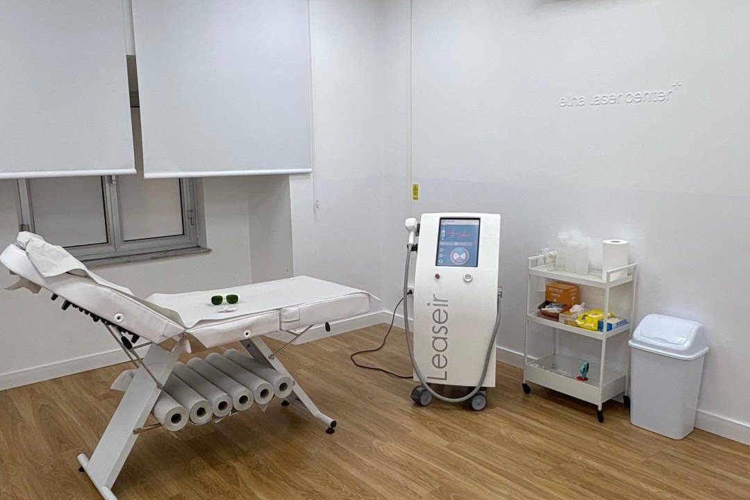 Elha Laser Center - Via Colombo, San Vincenzo, Genova