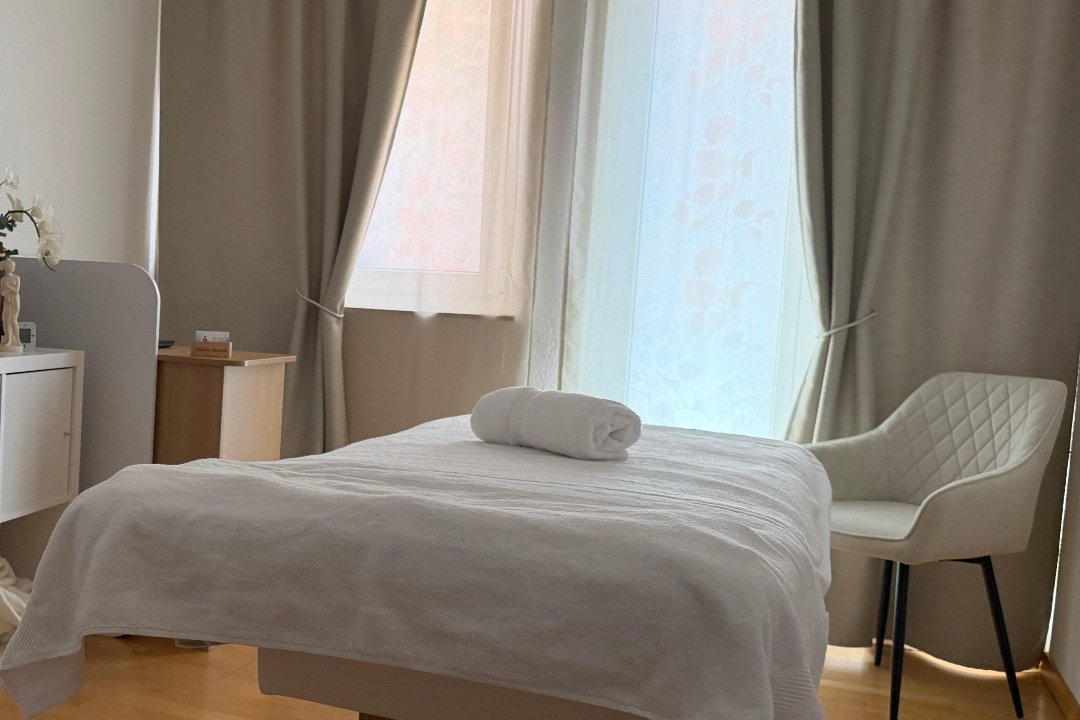 Ischia Massage & Regeneration, Rathaus, Zürich