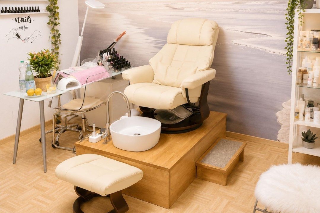 Amazonas Beauty Spa, Möhlin, Kanton Aargau