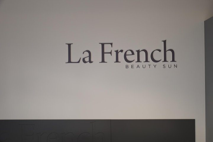 La French - Vittorio Emanuele  - Épilation Bari - Photo de galerie - OneBooking