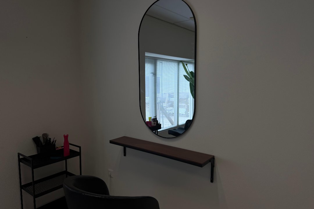 BY ROW & Nailbase, Hoevelaken, Gelderland