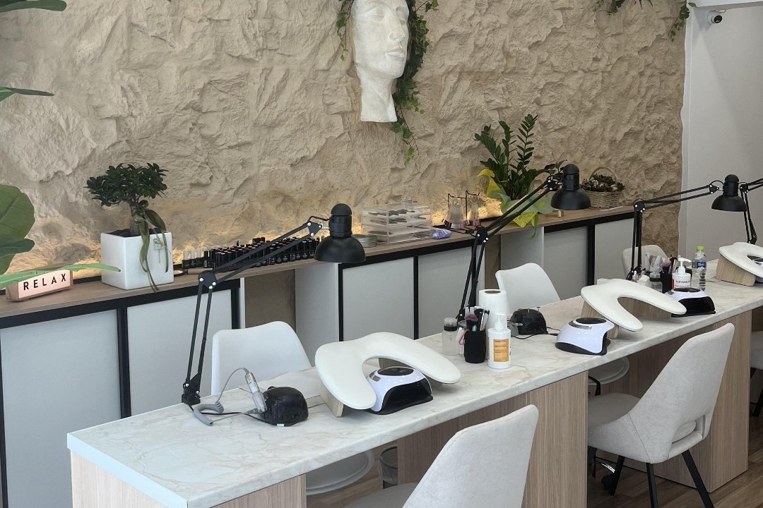HT Nails Bar, Αιγάλεω, Αττική