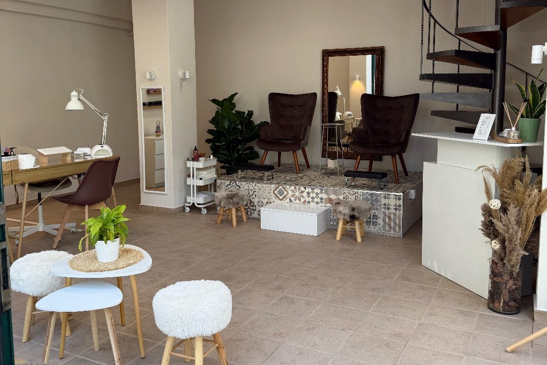 The Nail Project, Καλλίπολη, Πειραιάς