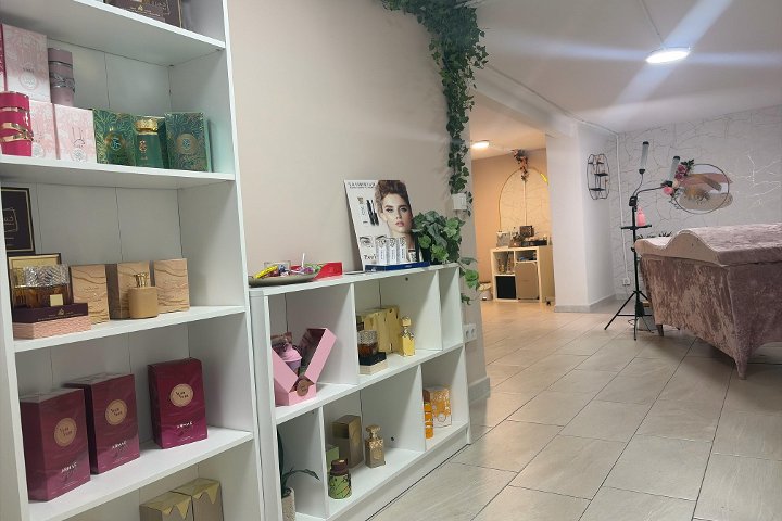 Dhavinia Beauty Bar - Coiffure Huelva - Photo de galerie - OneBooking