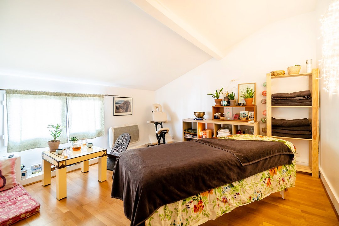 Marilou Massage, Montreuil, Seine-Saint-Denis