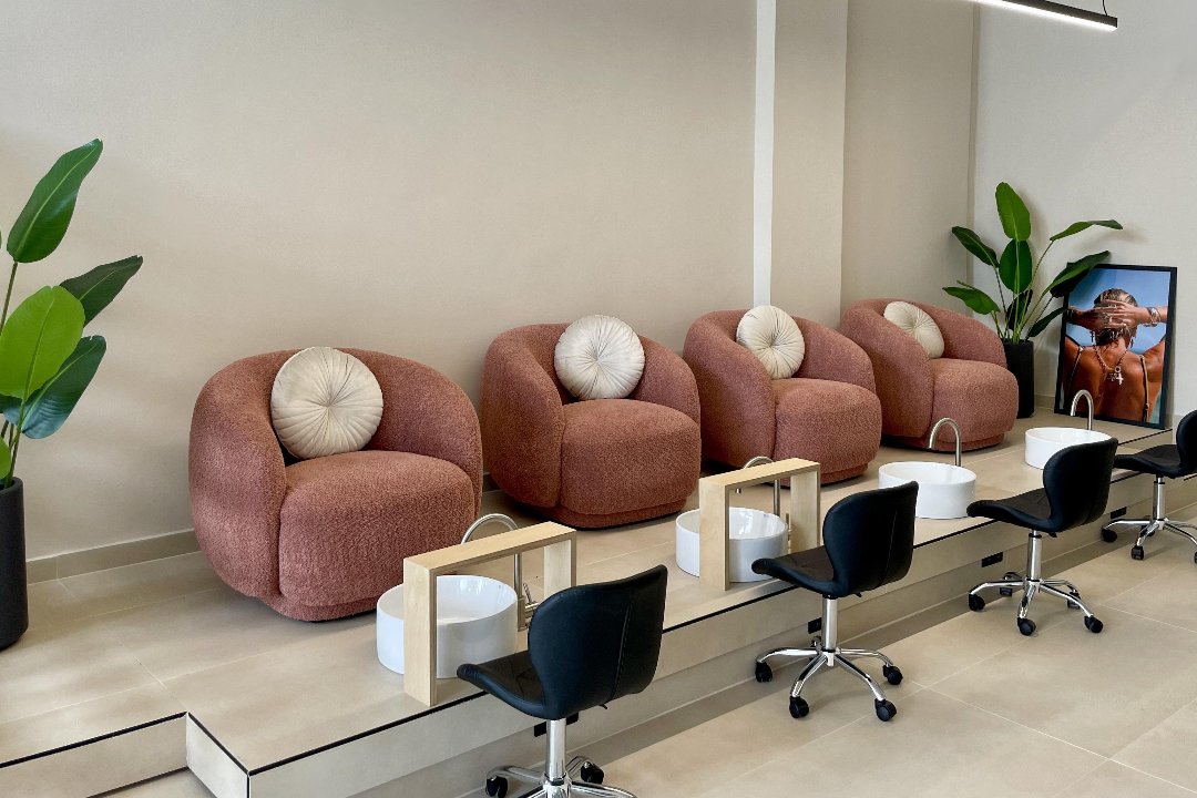 Amo Nail Studio, Παλαιόκαστρο, Περιφερειακή Ενότητα Θεσσαλονίκης