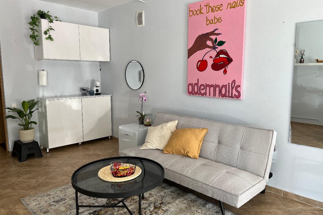 Ademnails, Perkunkiemis, Vilnius