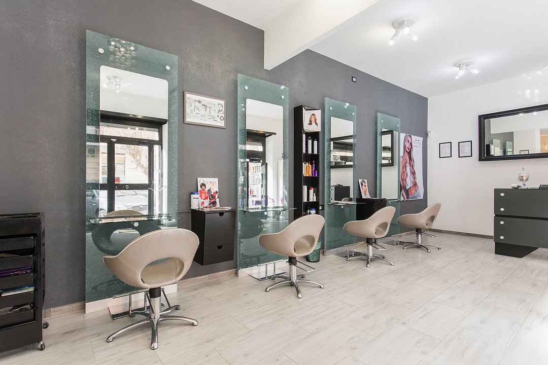 Bretti Parrucchieri, Latino, Roma