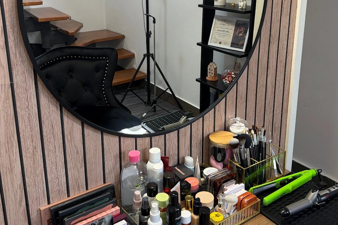 Glam By Iana, The Mall Ilford, London