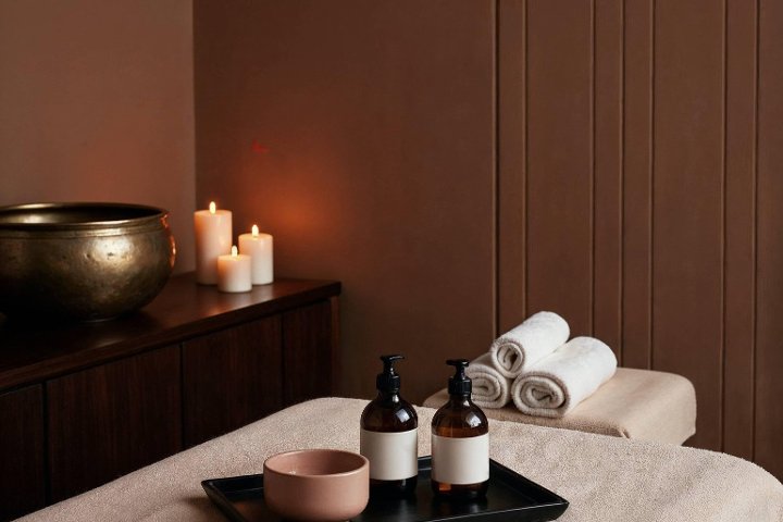 Shiatsu Claudia - Massage 2 piano - Photo de galerie - OneBooking
