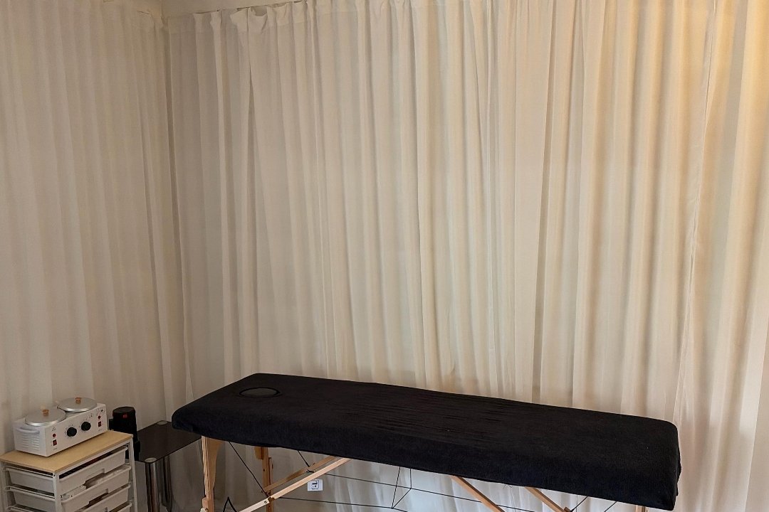 Beauty By Chaela, Stenhouse, Edinburgh
