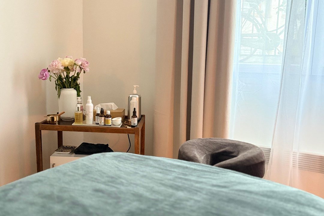 Yumi Chayet, Av. Ledru Rollin, Paris