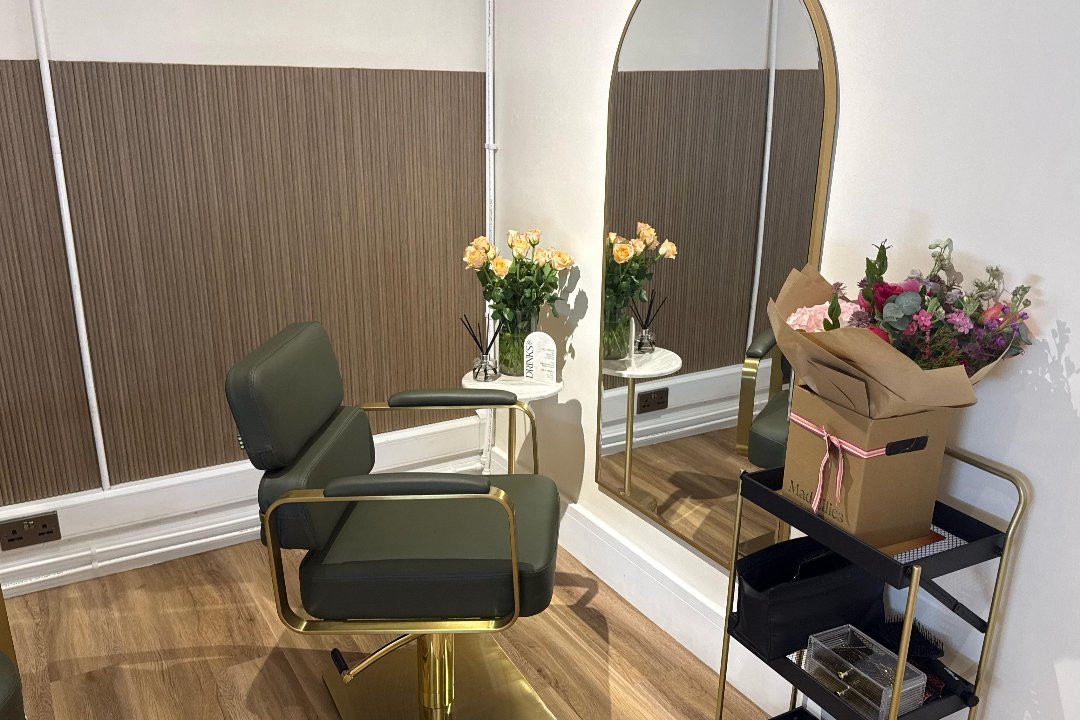Goldielocks Hairstylist, Banstead, Surrey